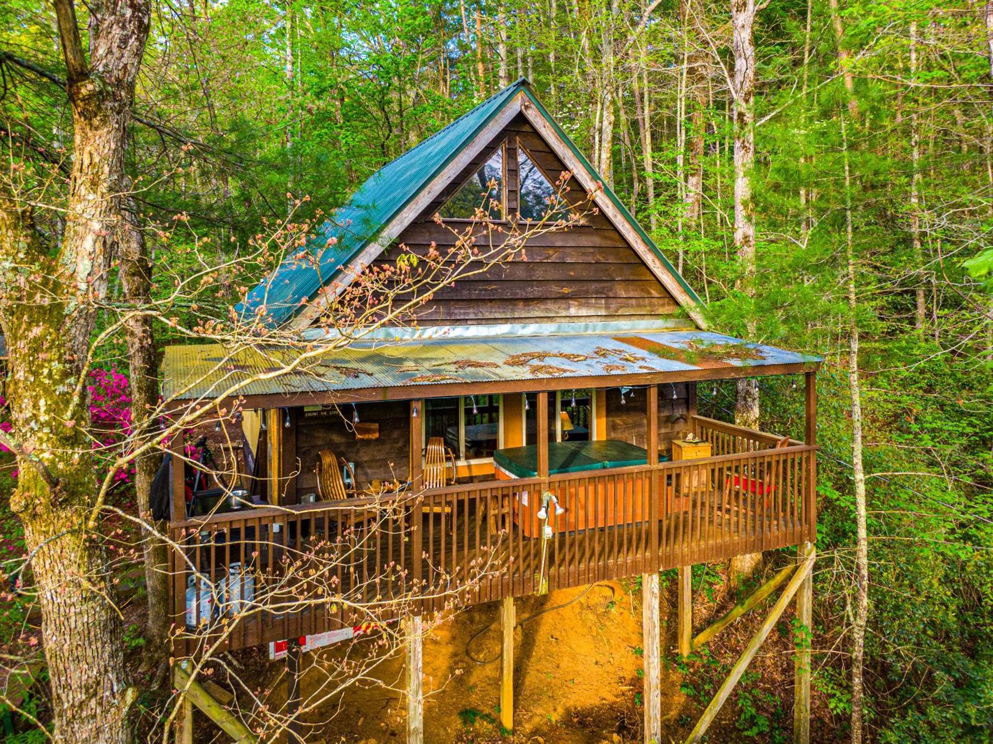 Bear Creek And In Ga - Pet Friendly, River On Property, Walking Distance To Downtown Сasa de vacaciones Helen